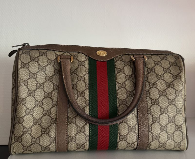 101893- Gucci Boston bag