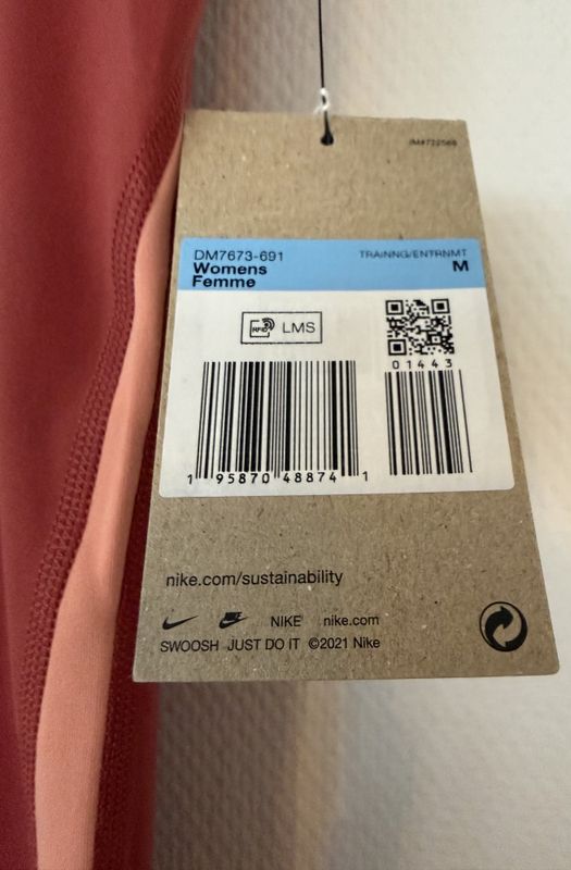 102560B- Yoga treningstights Nike