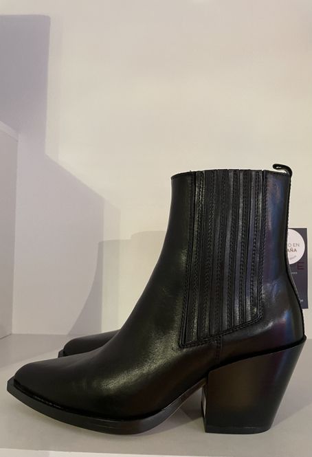 Hovedbilde 101382- Boots.