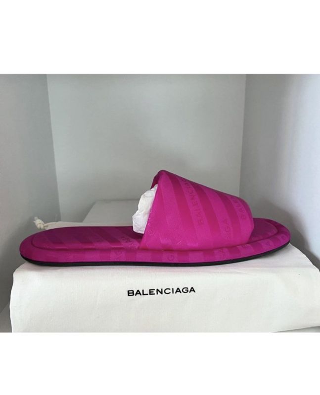 101313 - Balenciaga slippers 