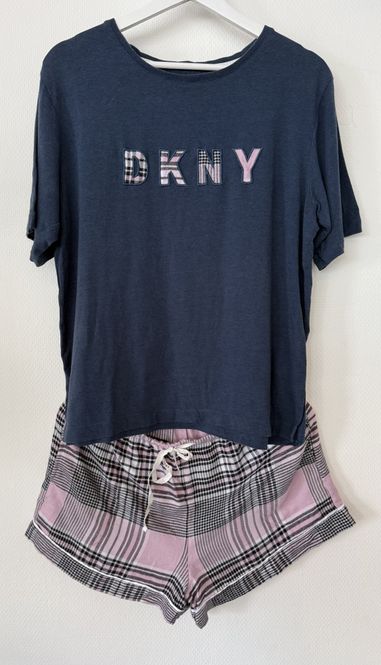 Hovedbilde 2036- pysj sett DKNY