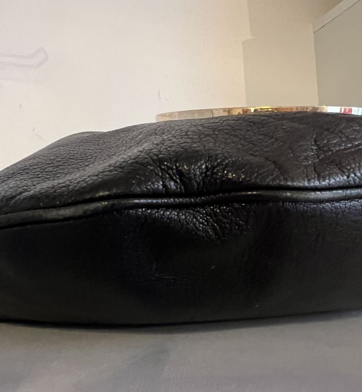 101886 - Gucci Blondie 