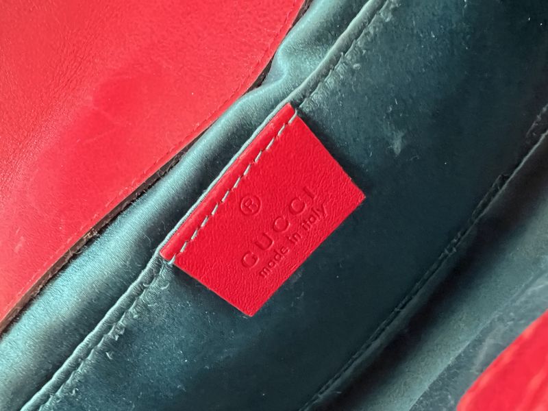 101788 - Gucci Marmont Velvet Red