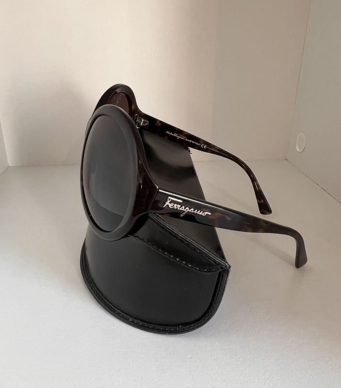 102382 - Salvatore Ferragamo Solbriller 