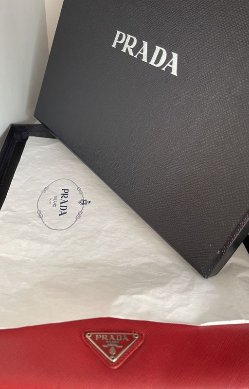 101781- PRADA IPad case