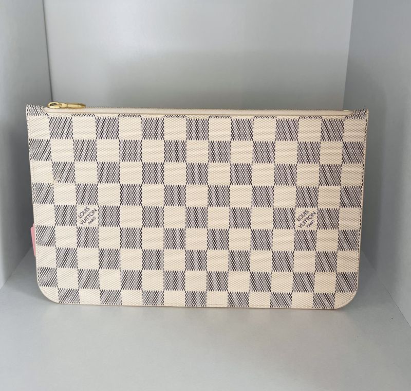 102292 - Louis Vuitton Damier Azur Neverfull Clutch 