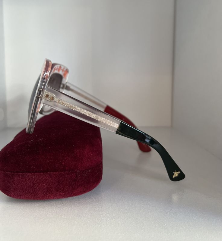 101901 - GUCCI blomster solbriller 