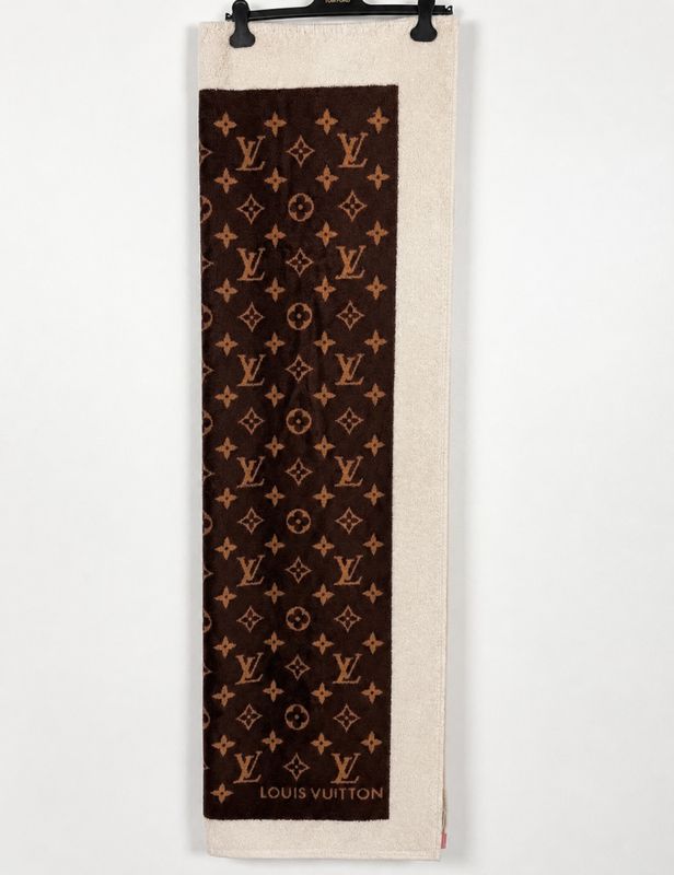 102631 - Louis Vuitton Monogram Beach Towel 