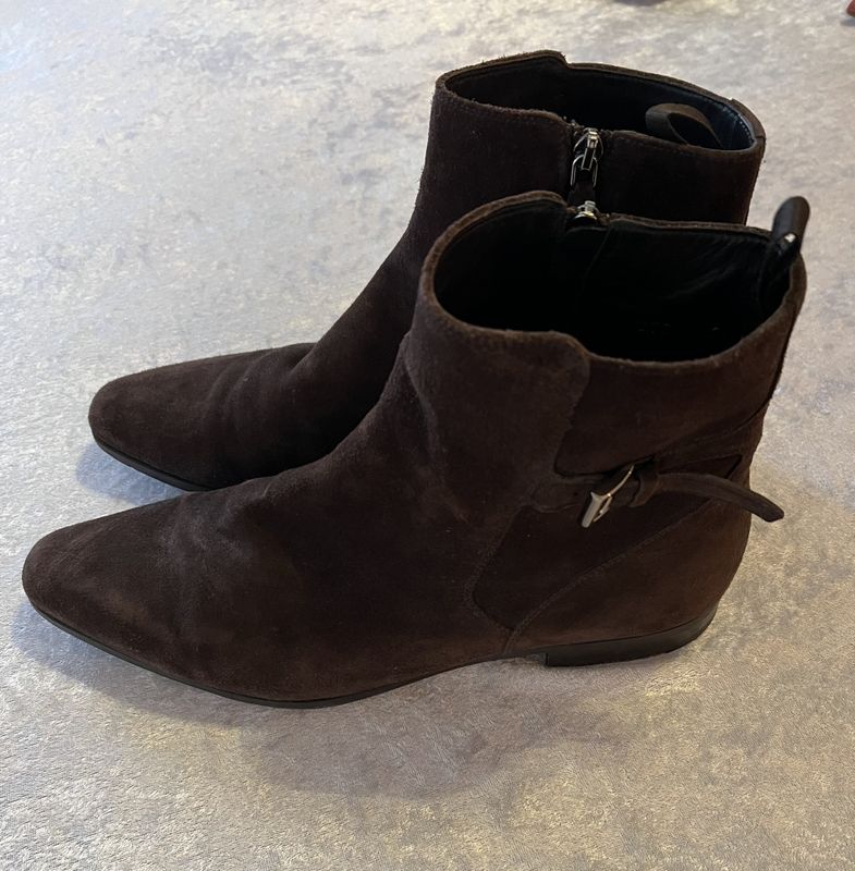 50230 - PRADA boots 