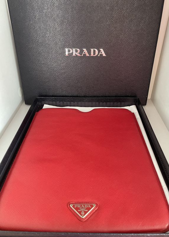 101781- PRADA IPad case
