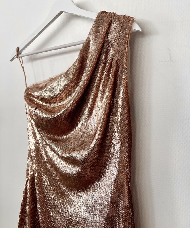 102454 - Haney Copper Sequin Dress