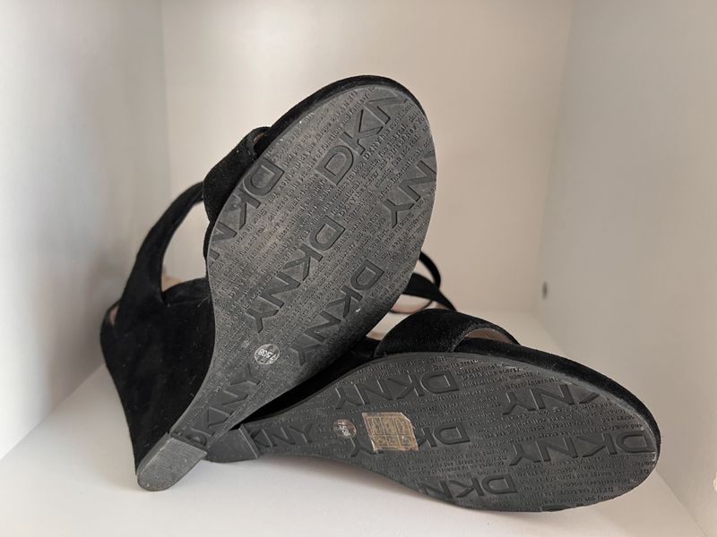 102526 - DKNY Black Suede Wedges