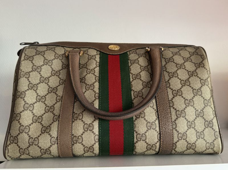 101893- Gucci Boston bag