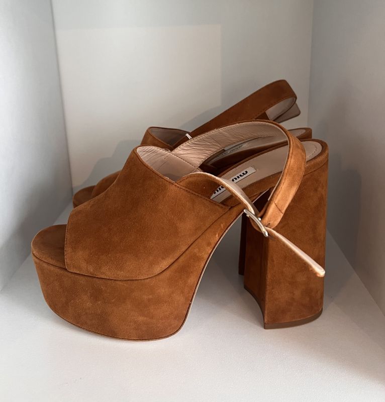 102249 - Miu Miu Suede Platform Sandal 
