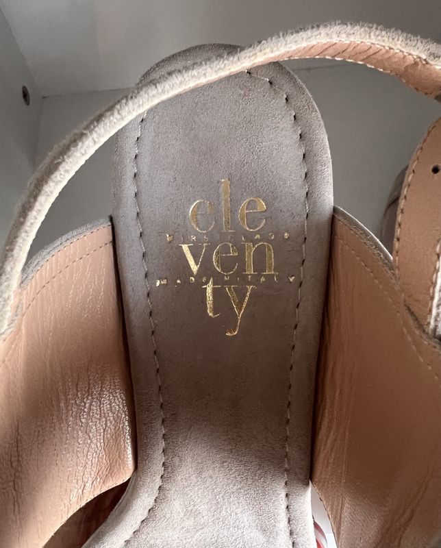 102444 - Eleventy Suede Wedges Sandals 